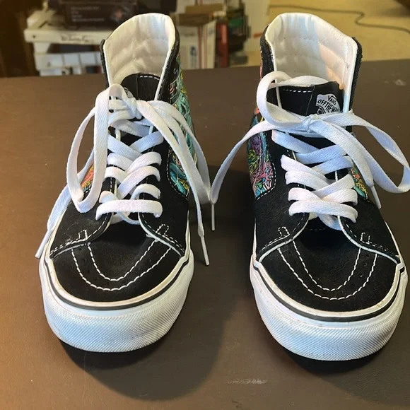 Vans suede high top off the wall, black white with ocean sea monster size 7 - Picture 2 of 9